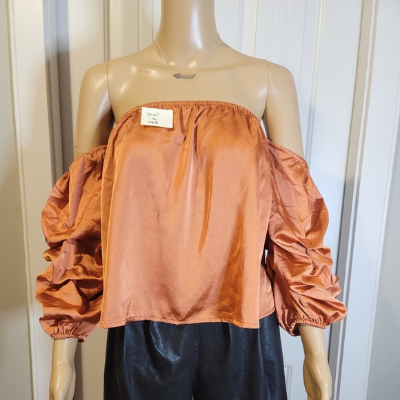 Fashion Nova Tops - Fashion Nova Off-Shoulder Blouse